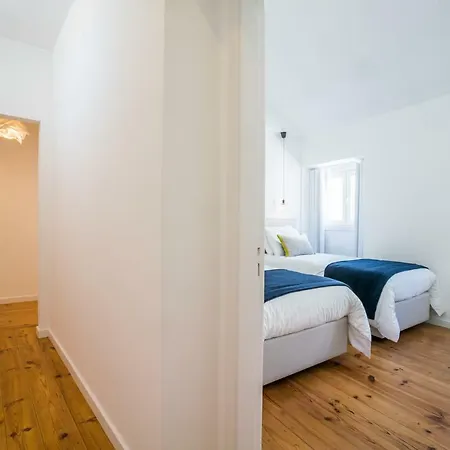 דירה Chiado & Design *